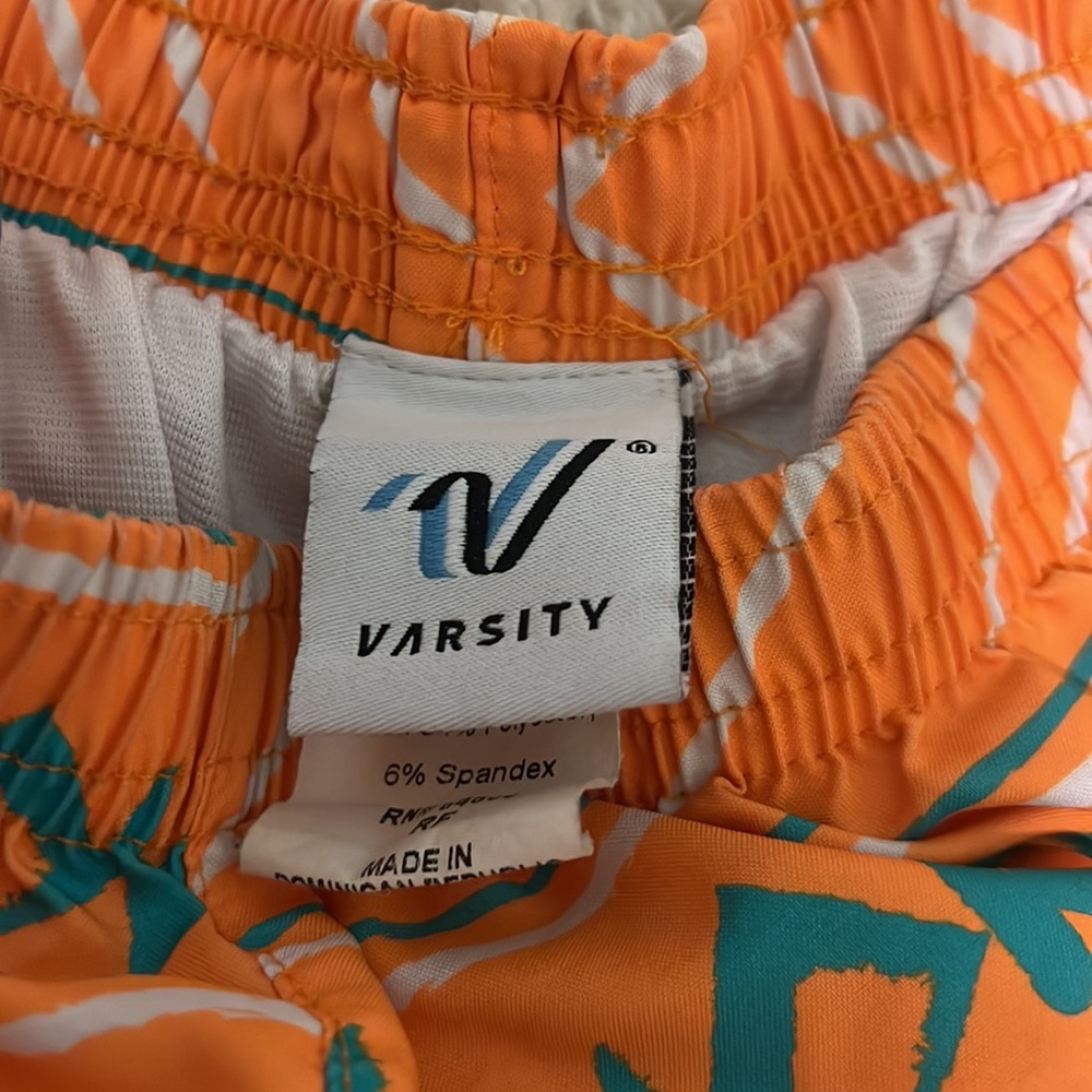 Varsity pattern athletic shorts - Picture 3 of 4